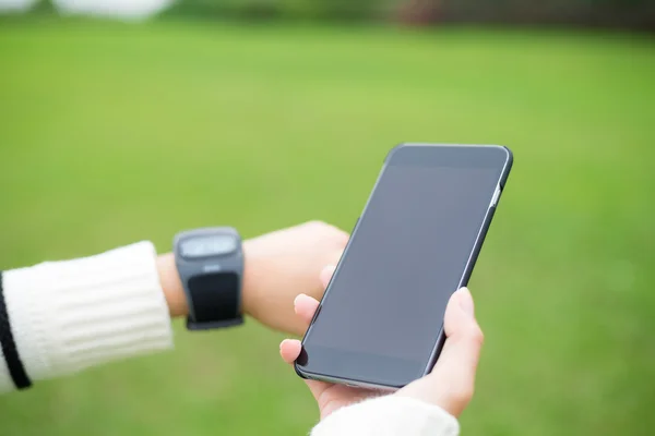 Smart watch connect to cellphone
