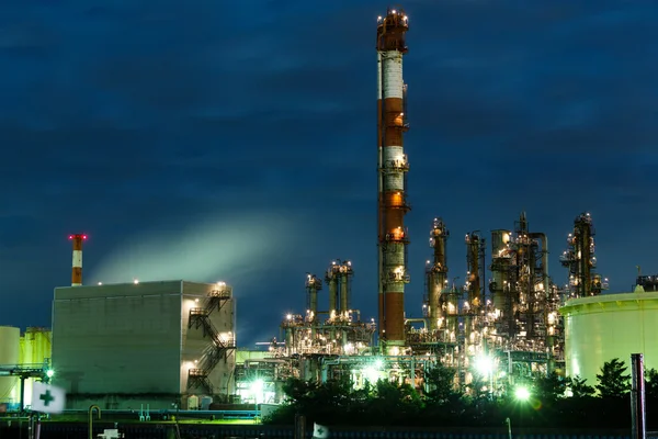 Oil refinery factory