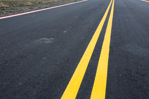 Yellow lines on road
