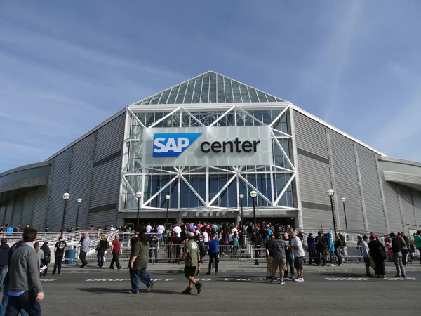 Crowd of People line up to enter the SAP Center for live taping