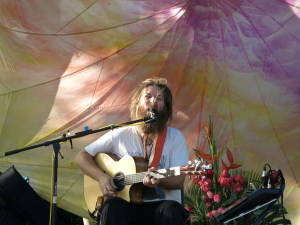 Mike Love Jams sings and jams at 3rd annual Kahumana Farm Festi