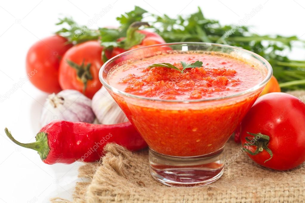 Хреновая закуска с помидорами - рецепт хреновой закуски на зиму 4 Хреновая закуска с помидорами - рецепт хреновой закуски на зиму 27