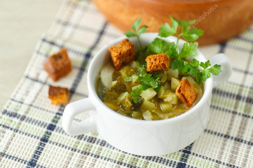 Вкусный рассольник с рисом и солеными огурцами рецепт пошагово Вкусный рассольник с рисом и солеными огурцами рецепт пошагово