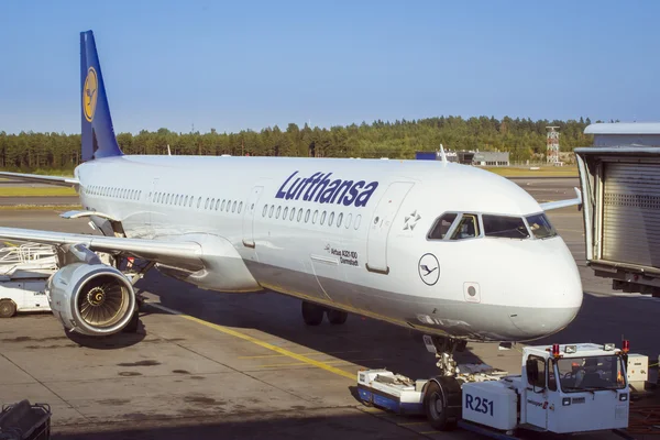 Lufthansa Aircraft at the ramp at Helsinki airport