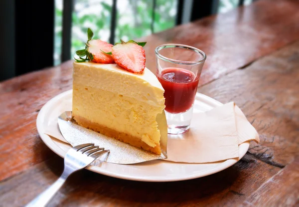 Strawberry cheese cake