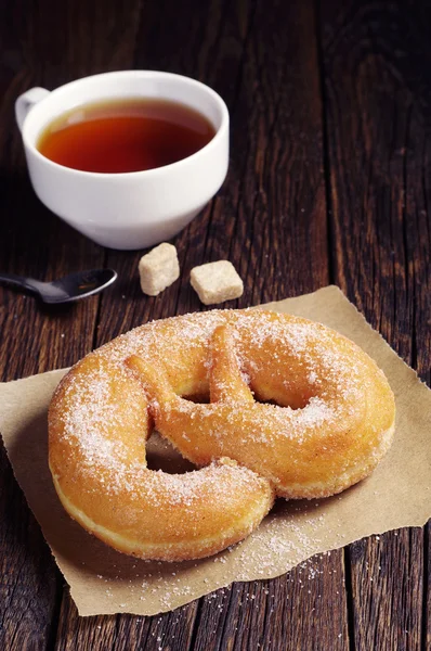 Pretzel and tea