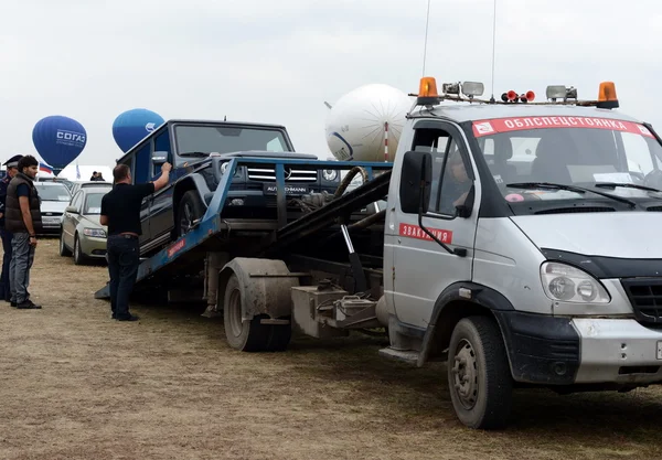 The evacuation of the car from the international aviation and space salon MAKS-2013.