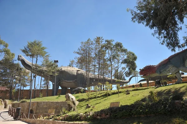 Great dinosaur Park, where traces of these ancient reptiles