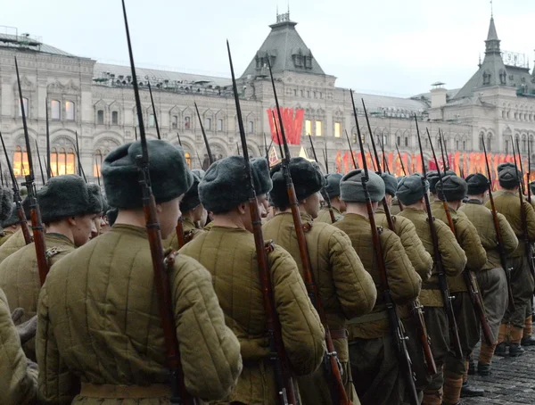 Russian soldiers in the form of the Great Patriotic War at the parade on Red Square in Moscow.