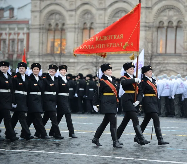 Teenagers of the Moscow cadet corps 