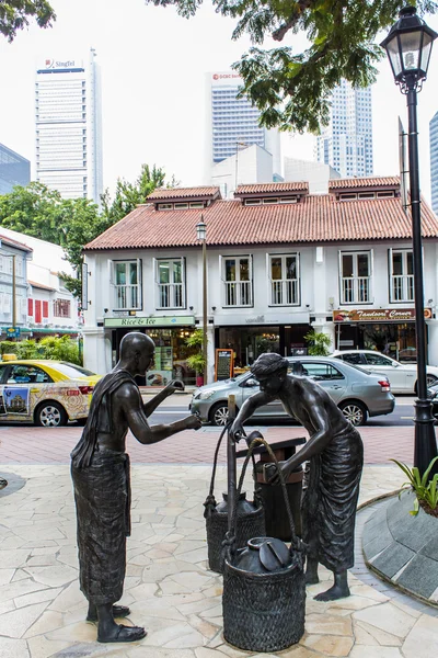 Indian Settlers sculpture in Singapore