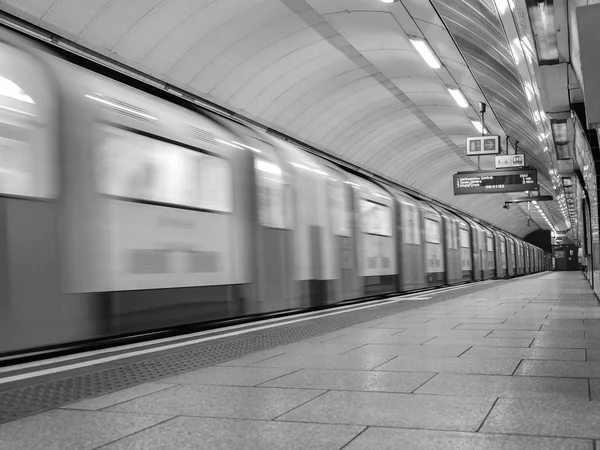 Black and white London Tube