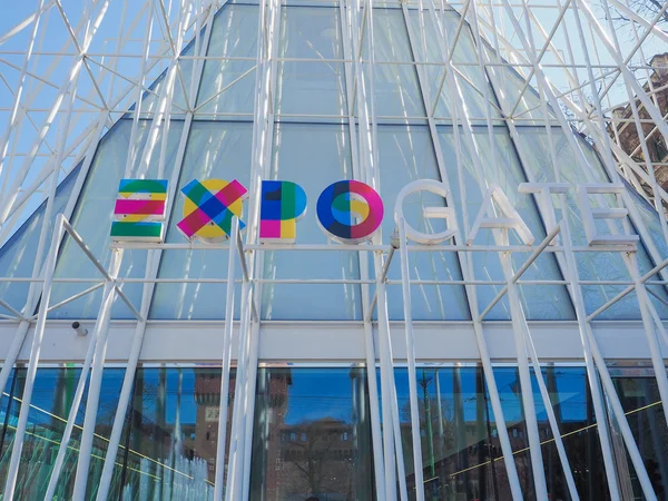 Expo Milano 2015 flags
