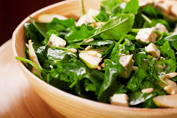 Fresh spinach salad with blue cheese