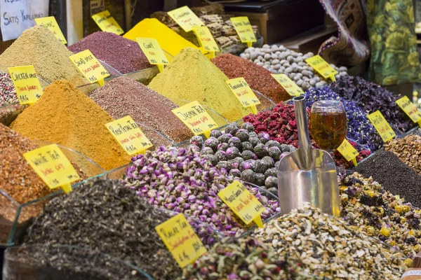 Turkey, Istanbul, Spice Bazaar, turkish spices for sale