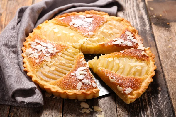 Sweet pear pie