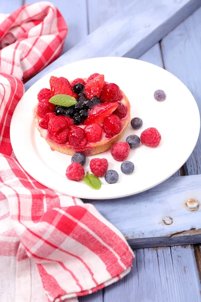 Sweet berry cake