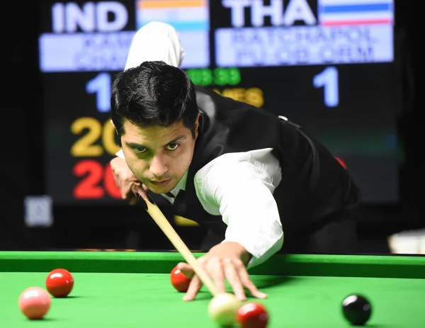 Bangkok, Thailand - SEP 3:Kamal Chawla of India participates in a Sangsom Six-red World Championship 2014 at Montien Riverside Hotel on September 3, 2014 in Bangkok, Thailand.