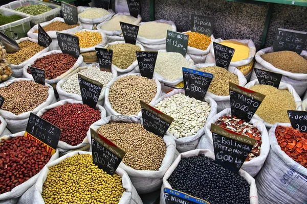 Bean types at market