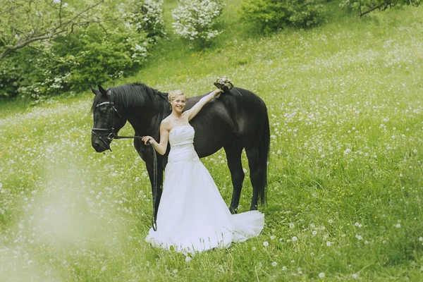 Garden Wedding with horse