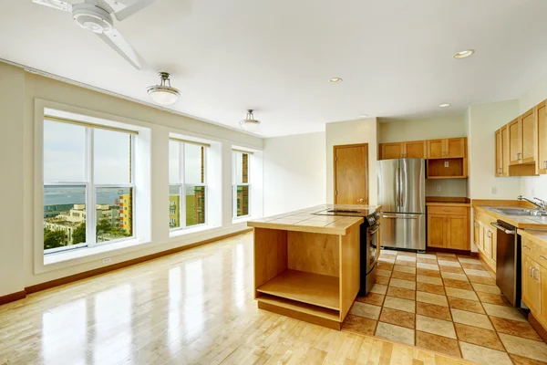 Empty studio. Apartment residential building in downtown Seatte