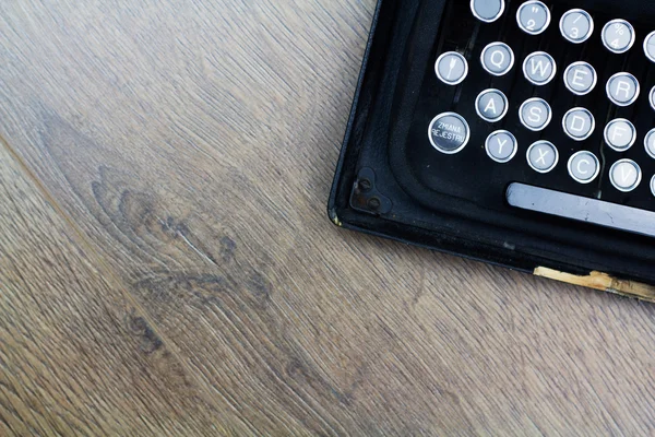 Overhead image of an old fashioned typewriter