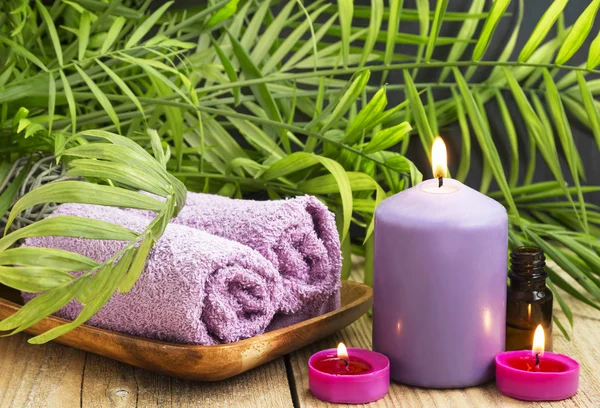 Spa.Scented Candles, Essential Oil and Towels