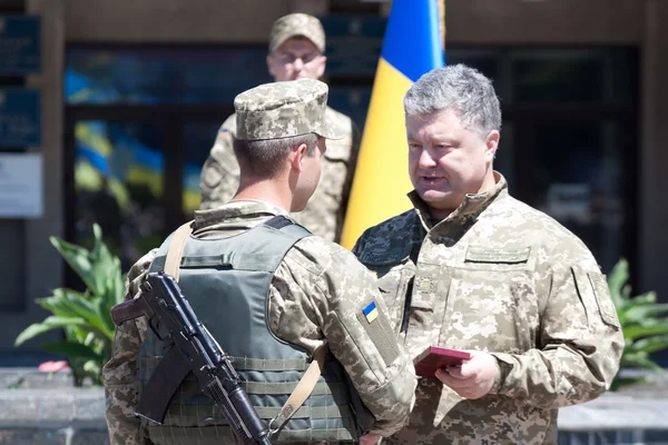 President of Ukraine Petro Poroshenko has awarded the soldier