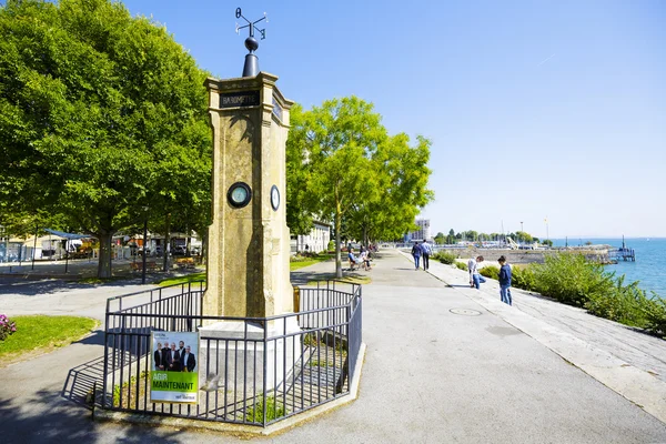 Column showing the geographic and weather data