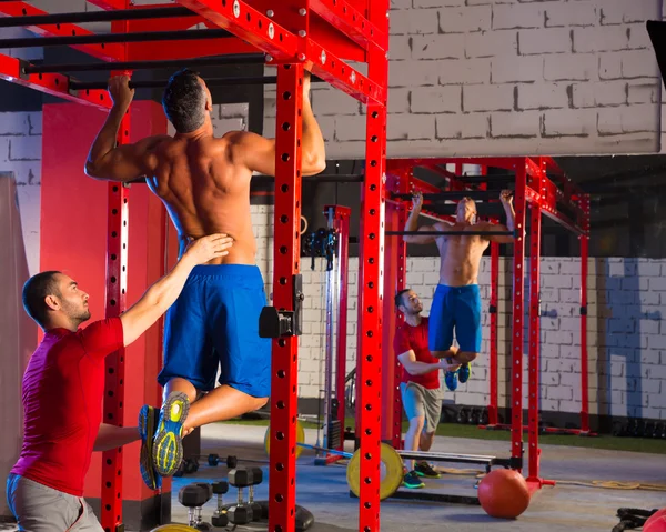 Toes to bar man pull-ups personal trainer