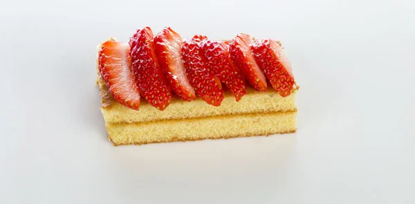 Sponge cake with strawberries