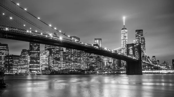 Brooklyn bridge at dusk, New York City.