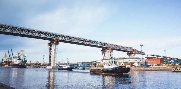 Construction of the viaduct over Big Sea Canal