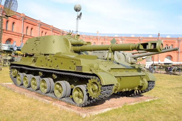 152mm self-propelled cannon 2S3 Acacia.