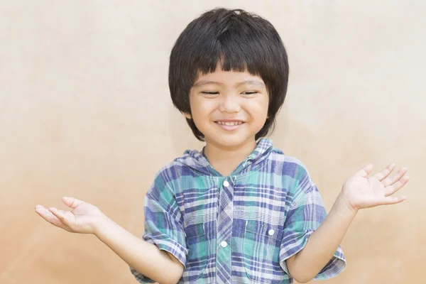 Little boy open palm hand gesture