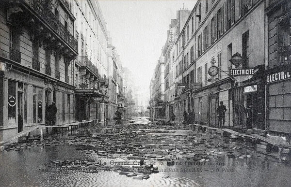 Old postcard of the Paris floods in January 1910