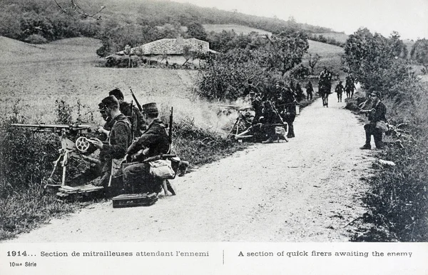 A machine gun section waiting for the enemy