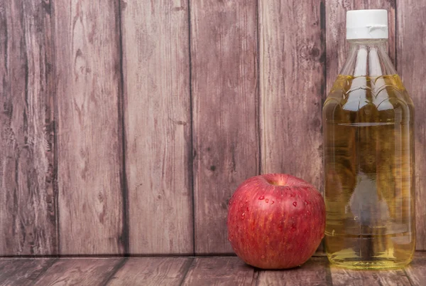 Apple vinegar with apple