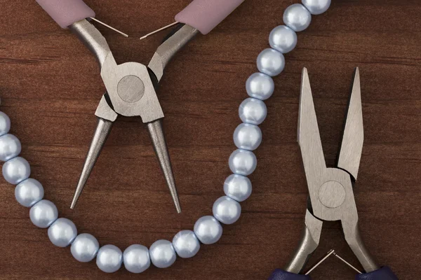 Making Jewelry with Pearls.