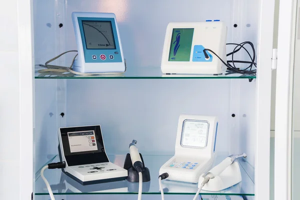 Endodontic equipment for the root canal shaping