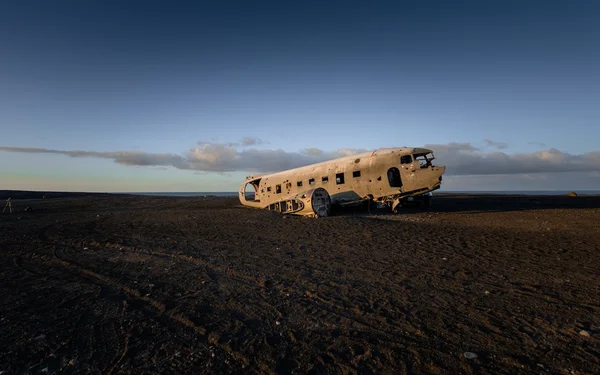 Plane wreck at Iceland