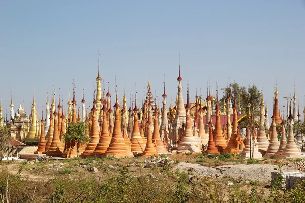 Shwe Inn Dain Pagoda complex
