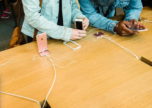 New latest Apple iPhone SE smartphone from Apple Computers