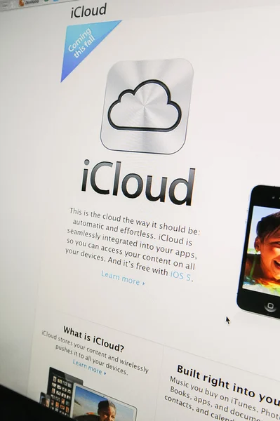 Apple website presenting the new iCloud service