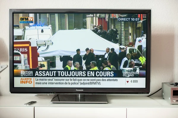 Live transmission of anti-terrorism operation Saint-Denis, Pari