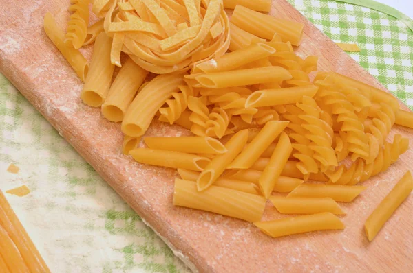 Many types of pasta