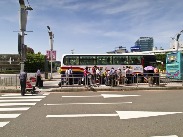 Taipei Songshan Airport : Tourist take the Bus
