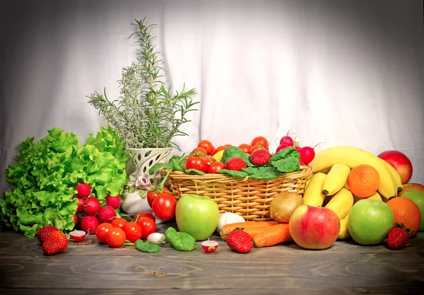 Healthy food - fruits and vegetables