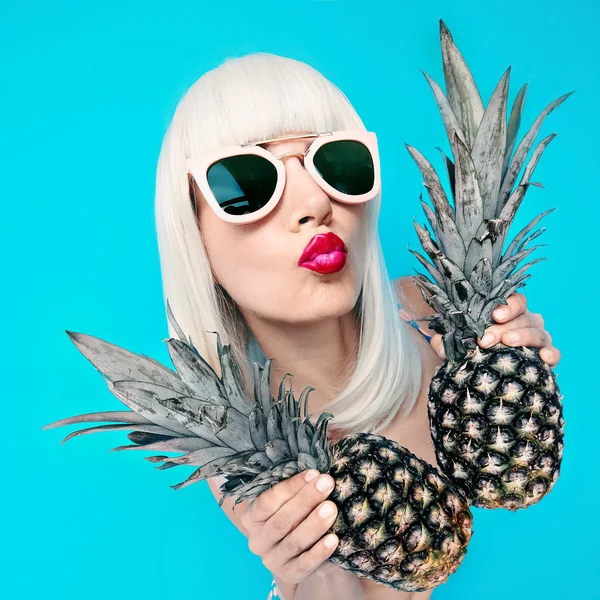 Girl loves Pineapples. Tropical Party style Fashion Blond