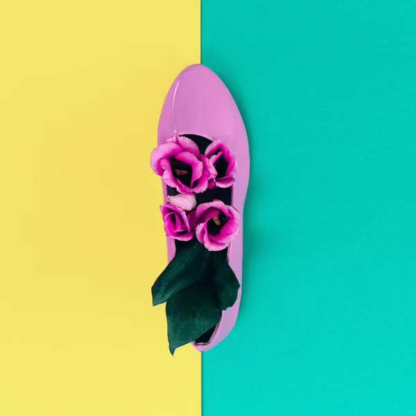 Be Lady. Fashion shoes flowers. Minimalism style